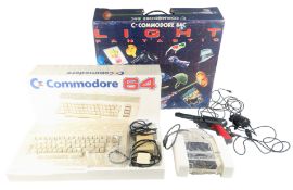 RETRO GAMING - VINTAGE COMMODORE 64 LIGHT FANTASTIC CONSOLE PACK