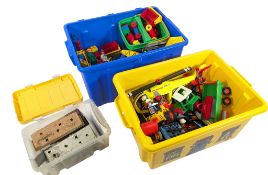 LEGO DUPLO - COLLECTION OF VINTAGE LEGO DUPLO, PLAYMOBILE & OTHER