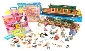 SYLVANIAN FAMILIES CANAL BOAT & PUPPY IN MY POCKET