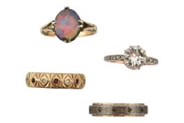 COLLECTION OF GOLD & SILVER RINGS