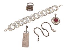 COLLECTION OF SILVER & WHITE METAL JEWELLERY