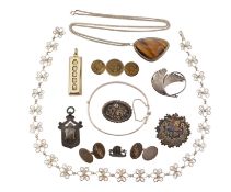 A COLLECTION OF SILVER & WHITE METAL JEWELLERY