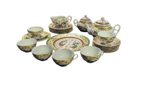 20TH CENTURY CHINESE PORCELAIN TEA SERVICE