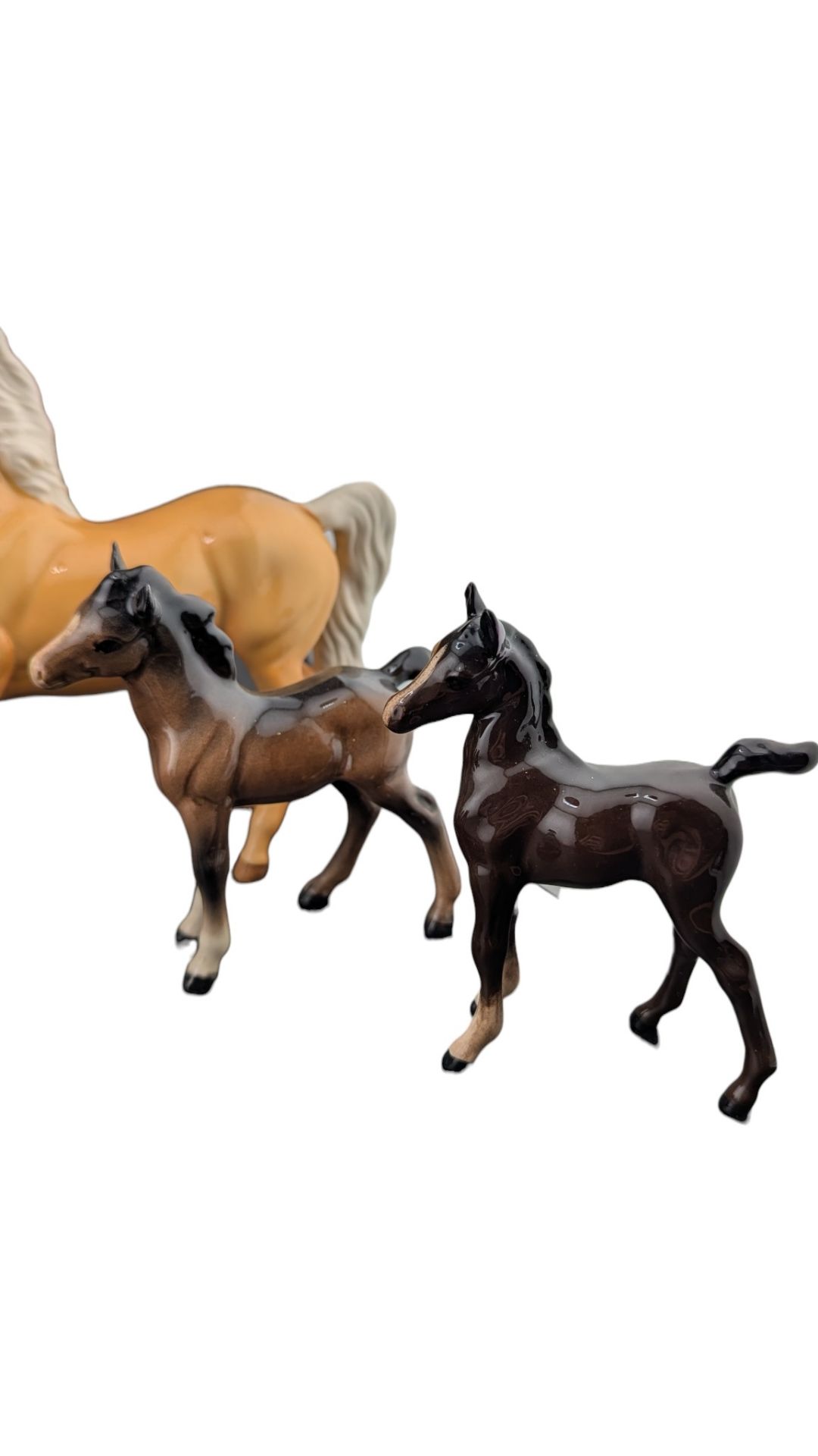 COLLECTION OF LATE 20TH CENTURY BESWICK & ROYAL DOULTON PORCELAIN HORSE FOAL FIGURES - Image 2 of 7