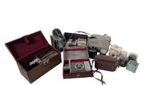 COLLECTION OF 20TH CENTURY CAMERAS & LENSES