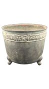 BELIEVED 17TH CENTURY CHINESE BRONZE FOOTED POT / CENSER