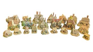 LILLIPUT LANE - COLLECTION OF UNBOXED LATE 20TH / 21ST CENTURY RESIN COTTAGE FIGURES