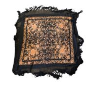 AN EARLY 20TH CENTURY CIRCA 1930S CHINESE SHAWL