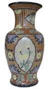 LATE 19TH CENTURY CERAMIC CHINESE EXPORT VASE