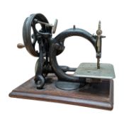 WILLCOX & GIBBS - EARLY 20TH CENTURY SEWING MACHINE