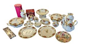 ROYAL ALBERT - OLD COUNTRY ROSES - LARGE PORCELAIN DINNER SERVICE