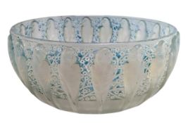 RENE LALIQUE - MODEL 419 ART DECO 1931 PERRUCHES OPALESCENT GLASS BOWL