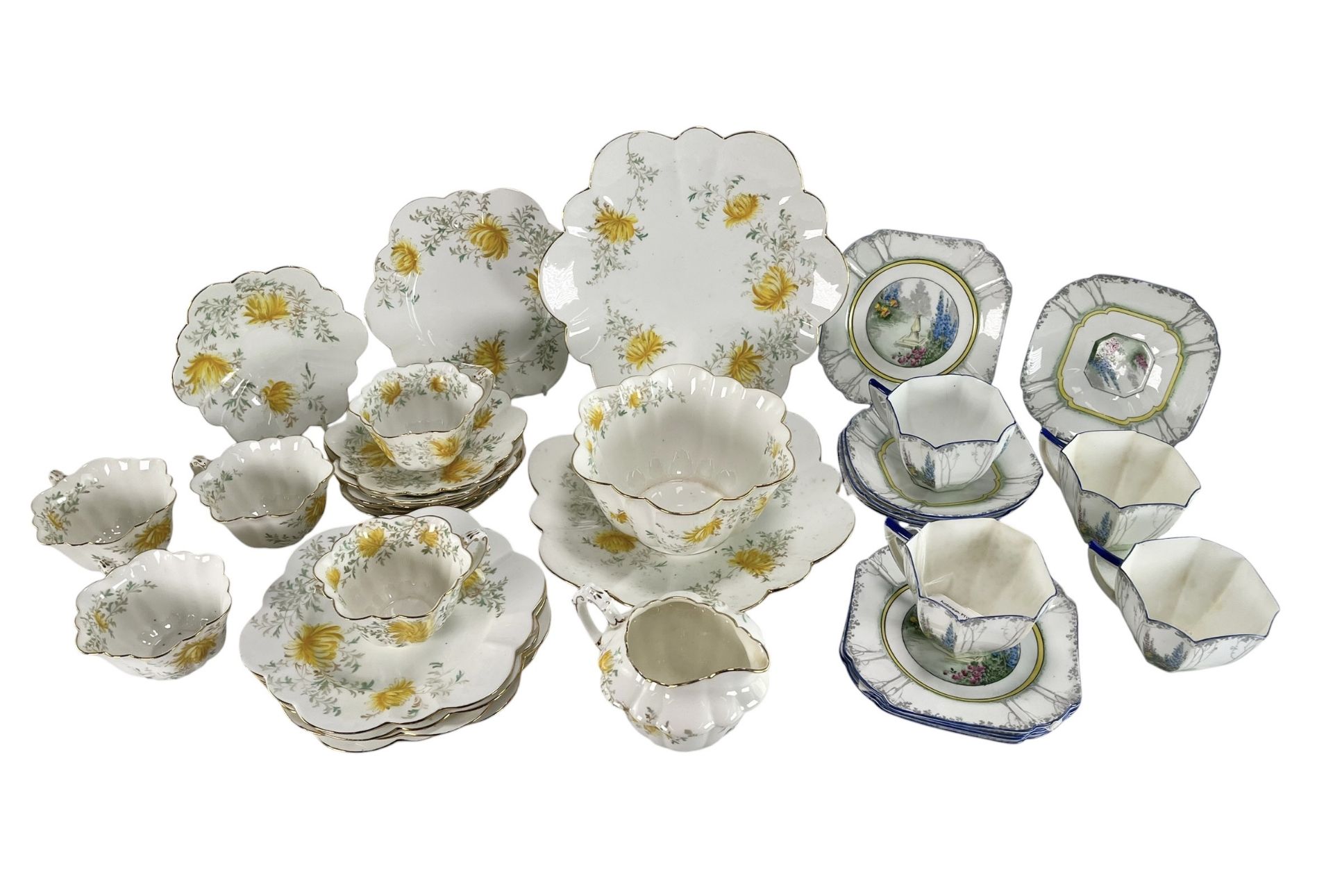SHELLEY FINE BONE CHINA - QUEEN ANNE & YELLOW FLOWER - ASSORTMENT OF TEA WARE - Image 5 of 11