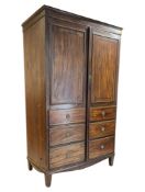 19TH CENTURY GEORGE III MAHOGANY WARDROBE / LINEN PRESS