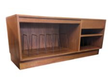 G-PLAN - BRITISH MODERN DESIGN - MID CENTURY TEAK SIDEBOARD