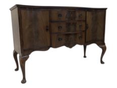 20TH CENTURY QUEEN ANNE WALNUT SIDEBOARD