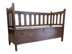 19TH CENTURY MAHOGANY BENCH / SETTLE