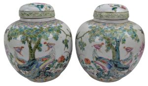 PAIR OF 19TH CENTURY CHINESE QING DYNASTY FAMILLE ROSE GINGER JARS 清 中期 粉彩花鸟纹罐一对