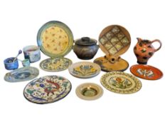 LARGE COLLECTION OF 20TH CENTURY VINTAGE STUDIO POTTERY
