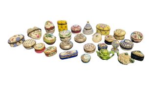 COLLECTION OF 20TH CENTURY CHINA & ENAMEL TRINKET / PILL POTS