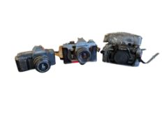 COLLECTION OF VINTAGE 35MM SLR CAMERAS & LENSES
