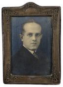 LATE 20TH CENTURY ELILZABETH II HALLMARKED SILVER PHOTO FRAME
