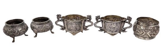 PAIR OF EARLY 20TH CENTURY QING DYNASTY CHINESE EXPORT SILVER TWIN-HANDED CUPS
