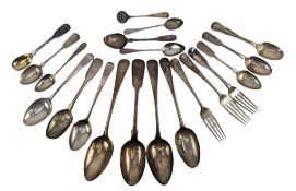 18-20TH CENTURY HALLMARKED SILVER FLATWARE INCLUDING GEORGE III SILVER TABLE SPOONS