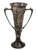20TH CENTURY GEORGE V SCOTTISH HALLMARKED SILVER TWIN HANDLE TROPHY CUP