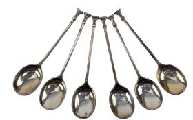 CASED SET OF SIX GEORGE V HALLMARKED SILVER 'QUAKER' SEAL END TEASPOONS