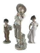 NAO LLADRO - THREE SPANISH PROCELAIN FIGURES INCLUDING TWO BIYS & A GIRL