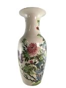 LARGE 20TH CENTURY CHINESE VASE DECORATED WITH PEACOCKS & PEONIES