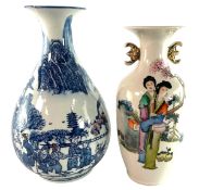 20TH CENTURY CHINESE FAMILLE ROSE VASE & BLUE & WHITE PORCELAIN VASE