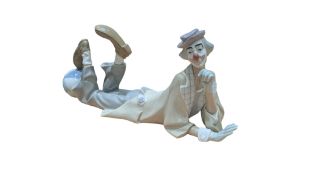 LLADRO - VINTAGE SPANISH PORCELAIN NO.4618 LYING CLOWN FIGURE