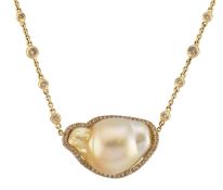 HALLMARKED 18CT GOLD BAROQUE PEARL & DIAMOND