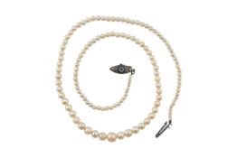 EARLY 20TH CENTURY CULTURED PEARL NECKLACE