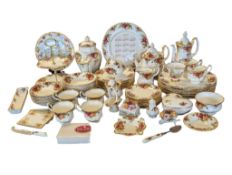 ROYAL ALBERT - OLD COUNTRY ROSES - VINTAGE PORCELAIN TEA SERVICE