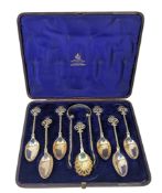 CASED VICTORIAN HALLMARKED SILVER TEASPOONS & SUGAR TONGS SET