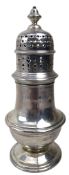 20TH CENTURY GEOREG V HALLMARKED SILVER SUGAR SIFER / CASTOR