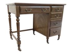 EDWARDIAN MAHOGANY & LEATHER PEDESTAL DESK