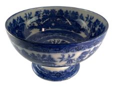 DOULTON BURSLEM - LARGE EARLY 20TH CENTURY BLUE & WHITE PORCELAIN FOOTED PUNCH BOWL