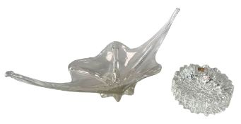 A COLLECTION OF 20TH CENTURY ART GLASS
