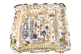 LARGE COLLECTION OF COSTUME JEWELLERY & WATCHES