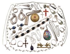 COLLECTION OF SILVER & WHITE METAL & COSTUME JEWELLERY