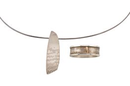 SHONA CARNEGIE DIARY SPINNING RING