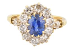 HALLMARKED 18CT GOLD & SAPPHIRE CLUSTER RING
