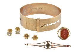 COLLECTION OF YELLOW METAL GOLD & SILVER JEWELLERY