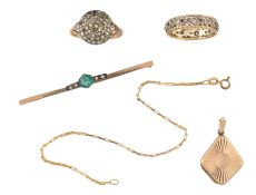 COLLECTION OF 9CT GOLD & SILVER JEWELLERY