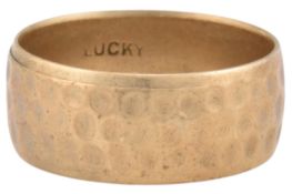 1970S HALLMARKED 9CT GOLD BAND RING
