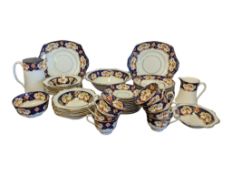 ROYAL ALBERT - 20TH CENTURY BONE CHINA HEIRLOOM PATTERNED PART DINNER & TEA SERVICE